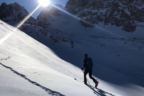 Courchevel Sports Outdoor - LA TRACE ESF 🥇 Le ski de randonnée a le droit  à sa médaille !! Dès cet Hiver, les ESF de Courchevel, ESF pilotes 2019,  lancent le test