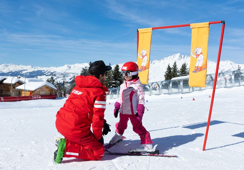 Cours Ourson - Tout petits J'ai au moins 4 ans et j'ai déjà skié - esf  Avoriaz