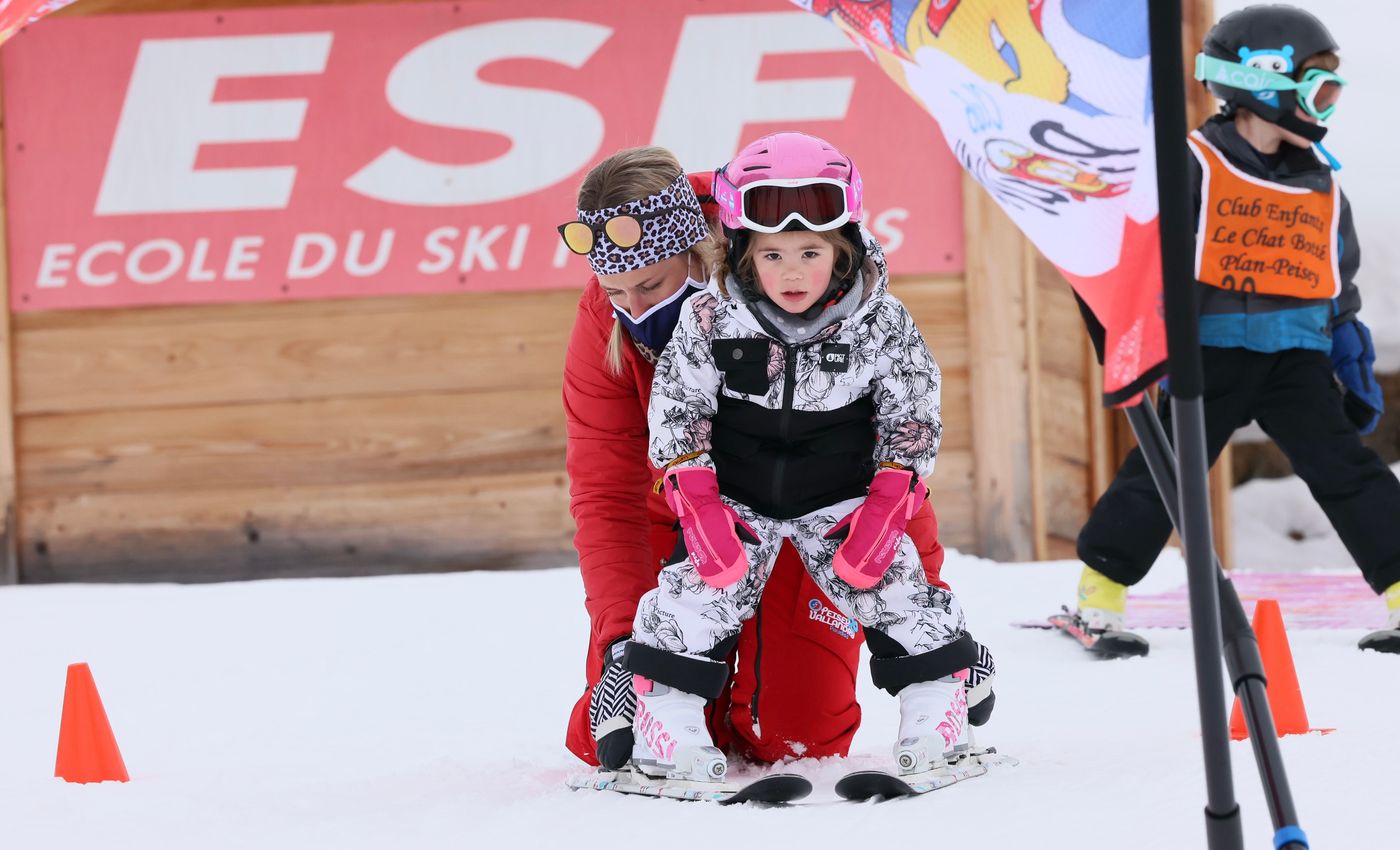 Cours de ski Ourson - ESF BELLE PLAGNE - jardin d'enfant Petits